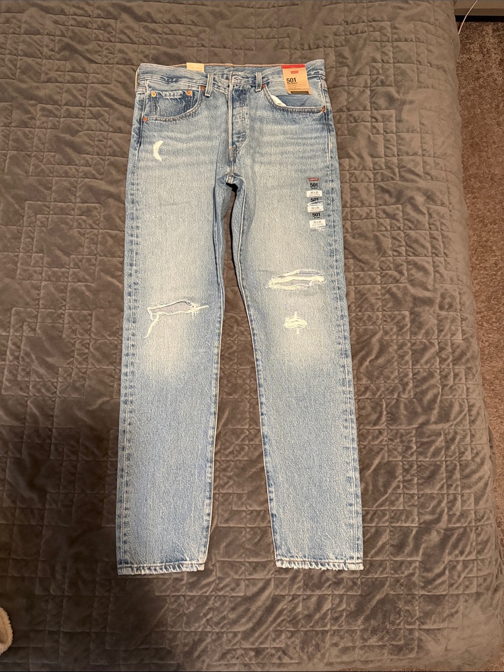 NWT Levi's 501 Light Wash Skinny Distressed Jeans Size 30